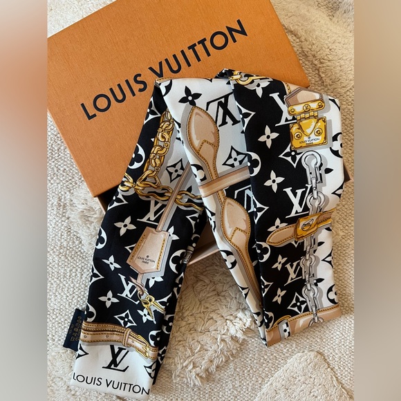 Louis Vuitton Black White Monogram Silk Bandeau Twilly Scarf NEW Box HOST PICK 💖 - Picture 6 of 8